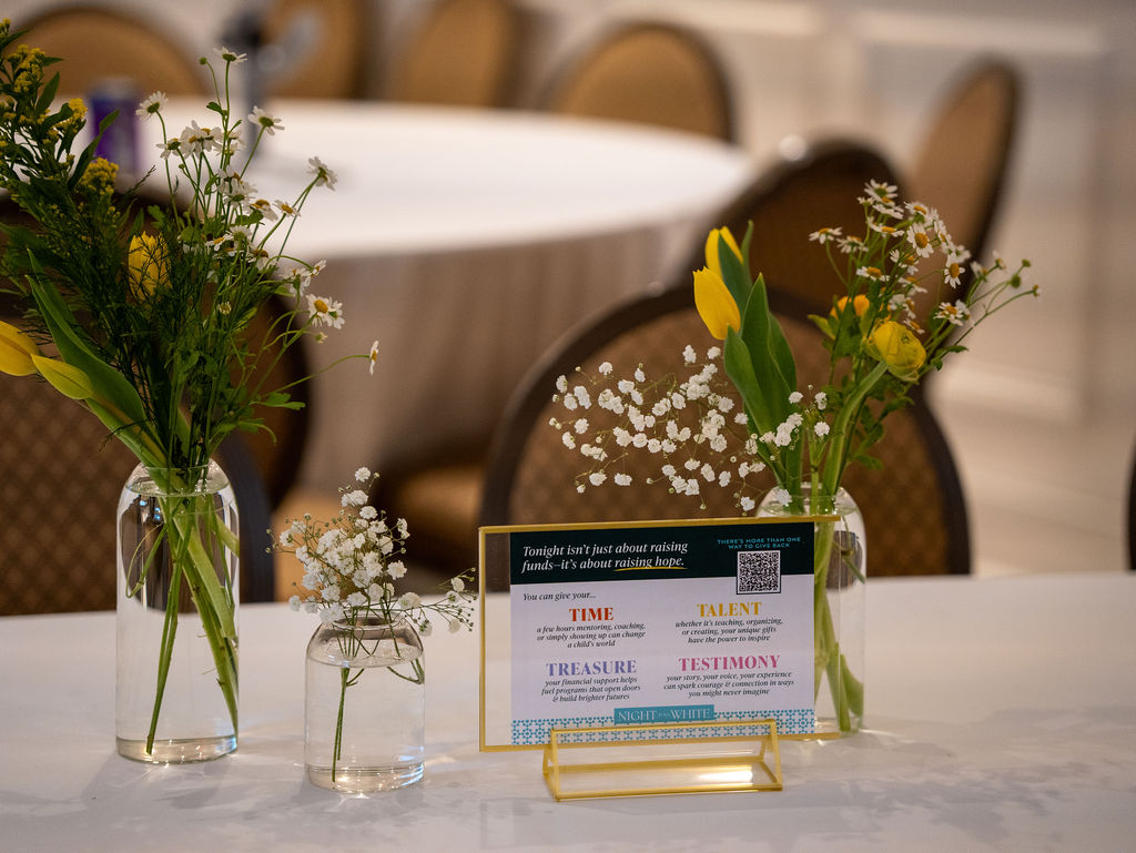 Event table centerpiece